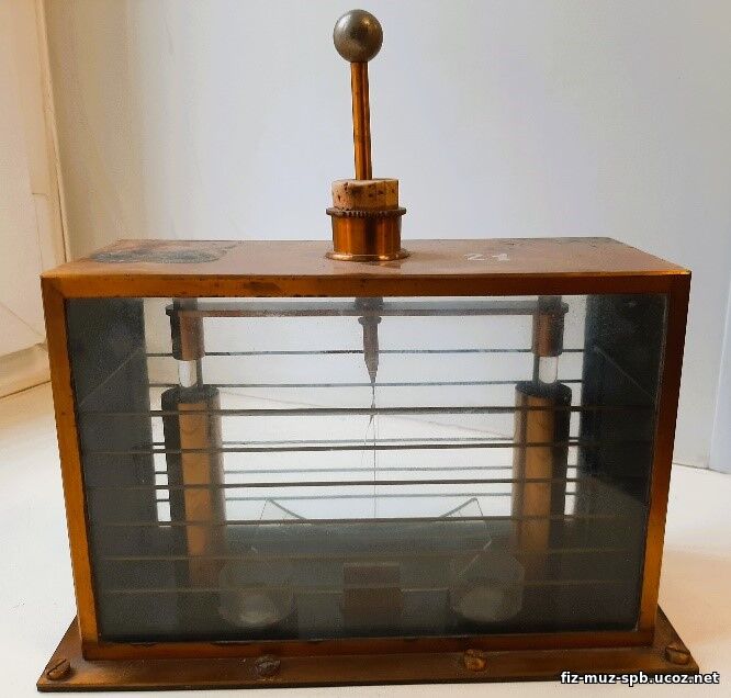 Чувствительный электроскоп